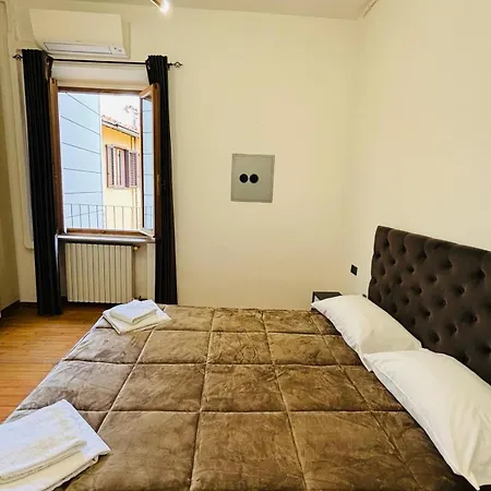 Oda ve Kahvaltı Albizi *